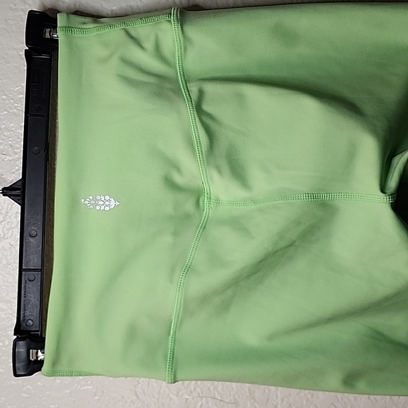 Free People Movement Neon Green High-Rise 7/8 Wrap Lose Control Leggings - Picture 5 of 12